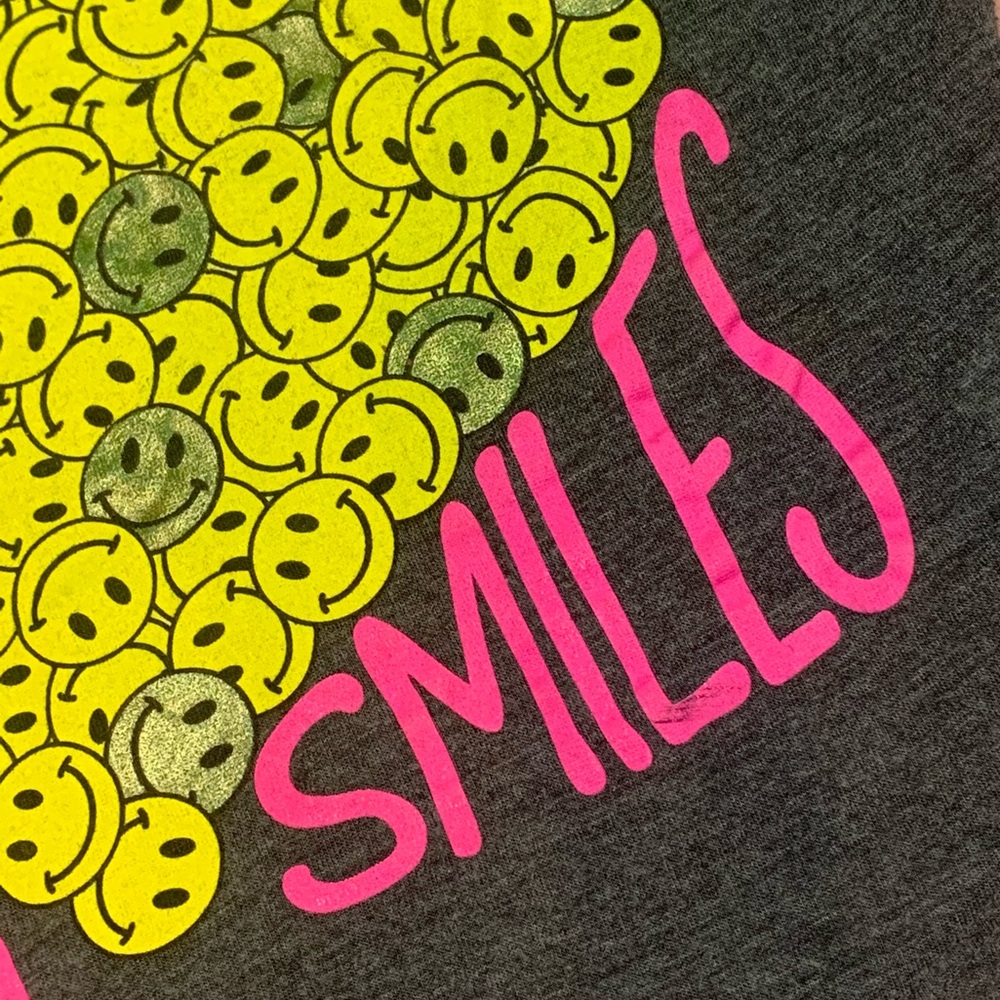 Happy Shirt - Picture 4 of 5